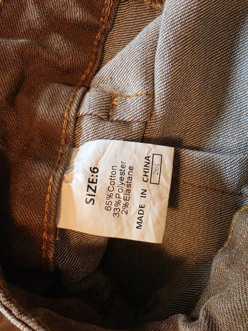 High-Rise Wide-Leg Jeans in Brown - Picture 5 of 5